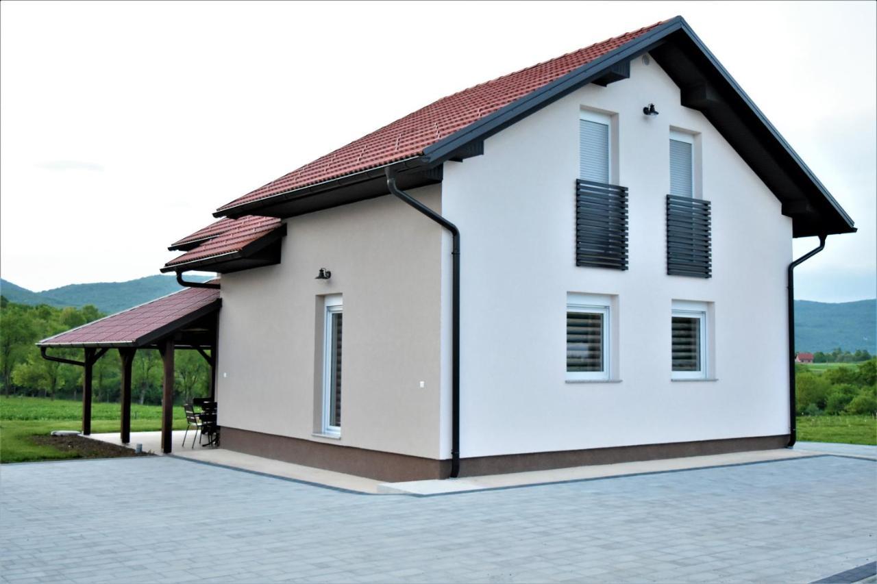 Guest House Tonka Otočac Екстериор снимка