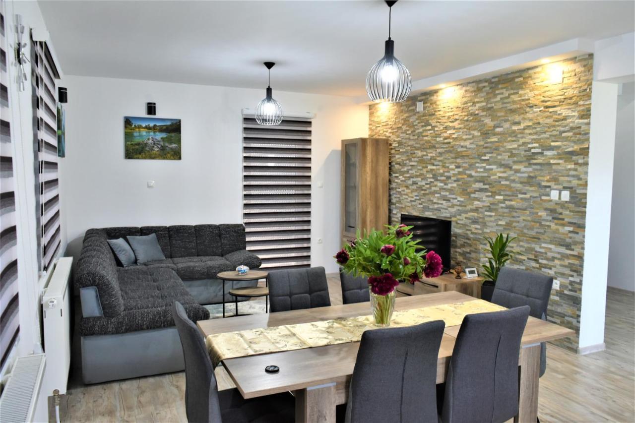 Guest House Tonka Otočac Екстериор снимка