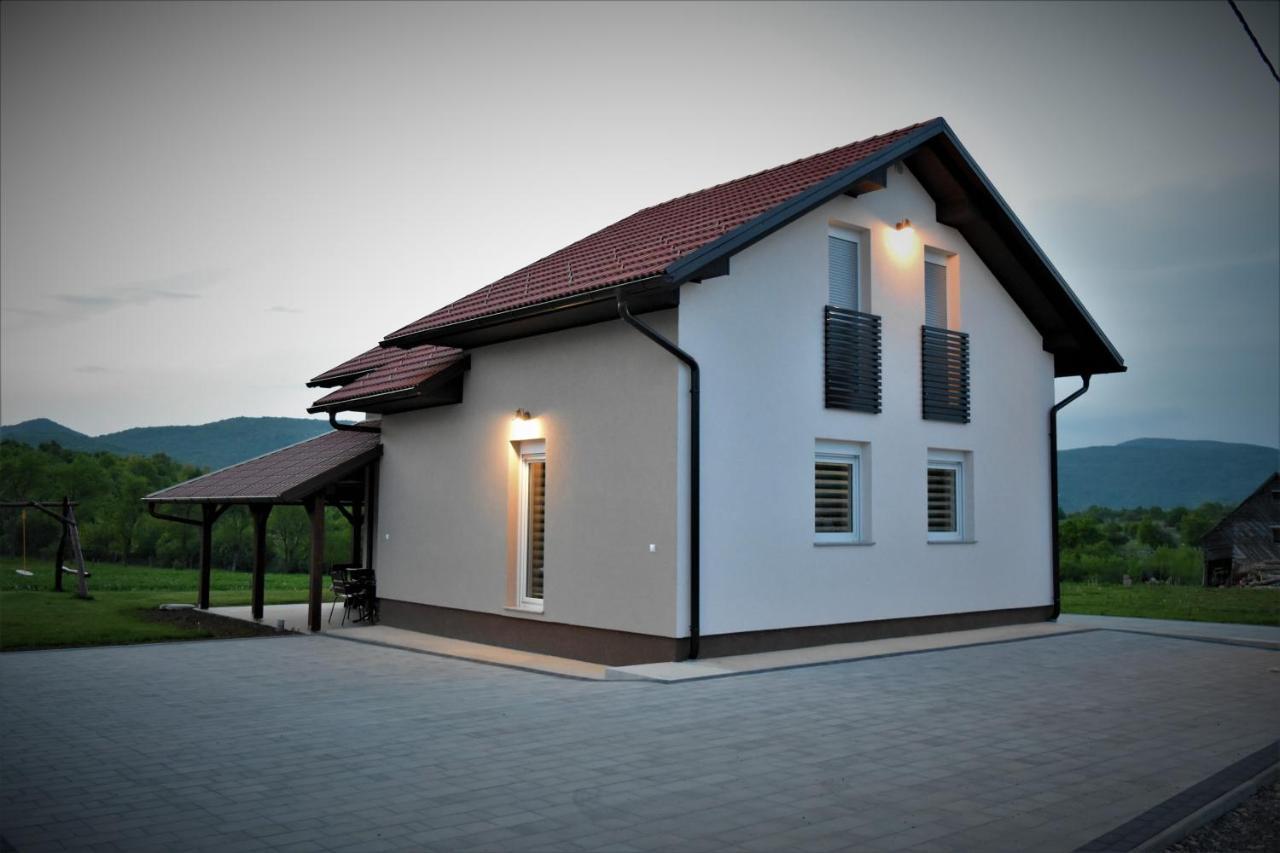 Guest House Tonka Otočac Екстериор снимка