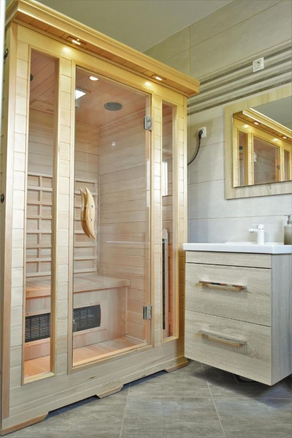 Guest House Tonka Otočac Екстериор снимка