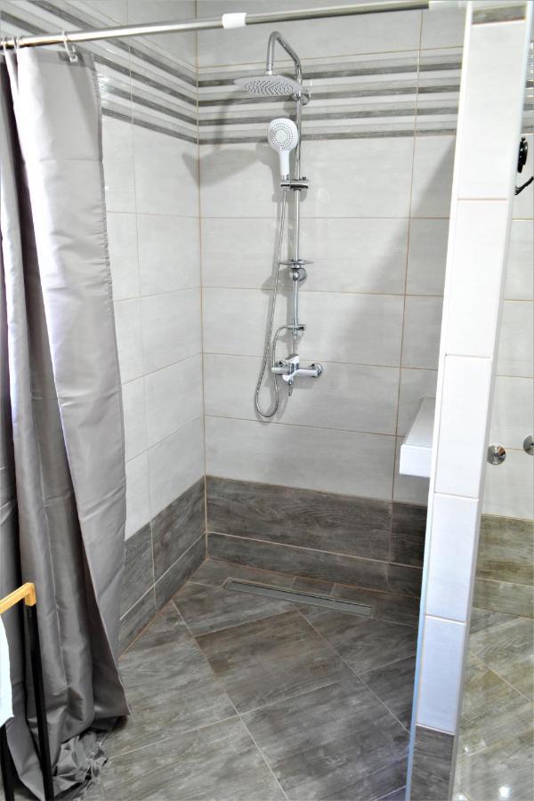 Guest House Tonka Otočac Екстериор снимка