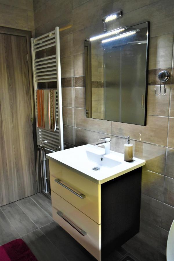 Guest House Tonka Otočac Екстериор снимка